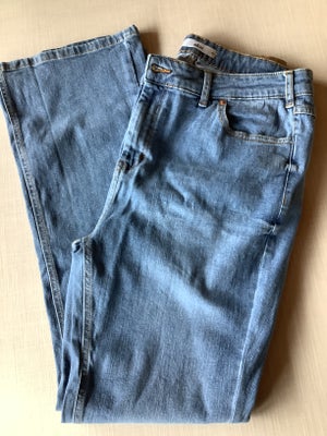 Jeans, Ellos, str. 46,  blå,  Jeans, Ubrugte, lyse jeans, købt ved Ellos. 
Sælges da bukserne ikke p