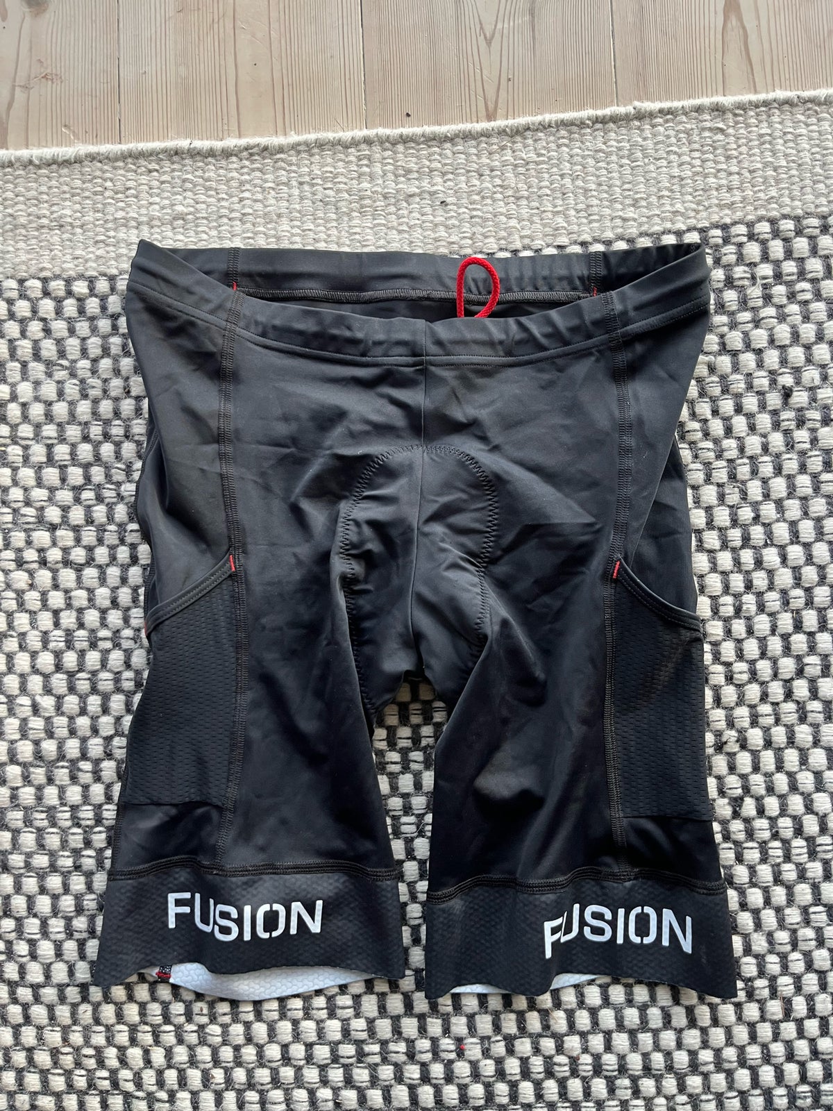 Tri-tights, Fusion