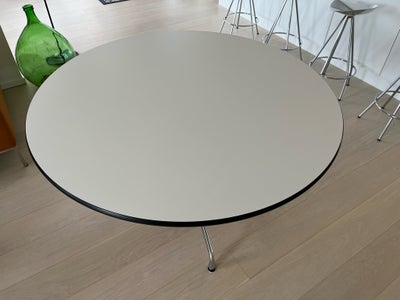 Eames, Segmented table, Spisebord, Charles Eames. Rundt spisebord / 'Segmented Table', diameter 130,