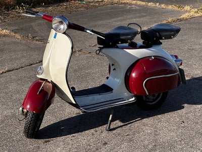 Vespa veteran scooter
