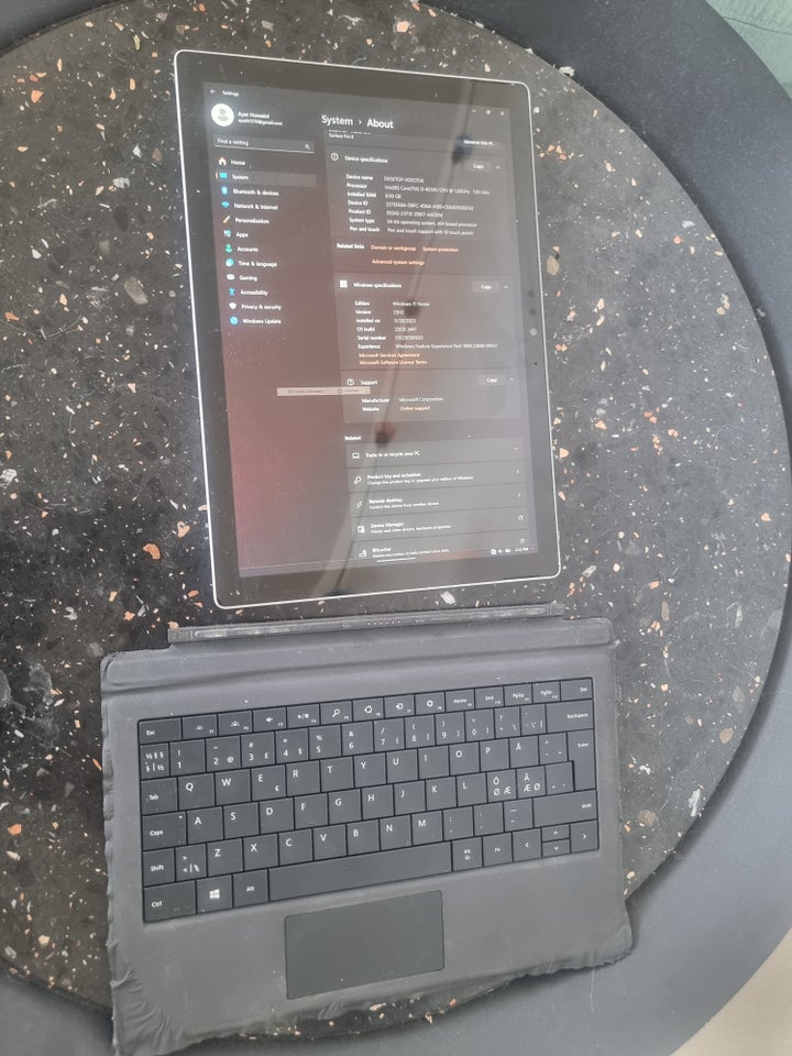 Microsoft Surface Pro 6, i5 8 generation GHz, 8 GB ram