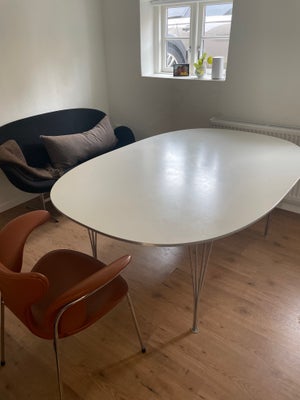 Spisebord, Piet Hein, b: 120 l: 180, Piet Hein spisebord. 
Hvidt med cromeben 180 x 120 cm fra Fritz