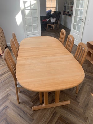 Spisebord, Massiv bøg , Rubby, b: 104 l: 167, Massivt bøgetræsspisebord med tilhørende 6 stole. 
Der