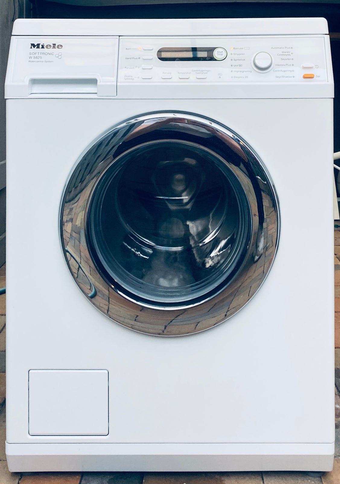 Miele vaskemaskine, W 5825 NDS, frontbetjent