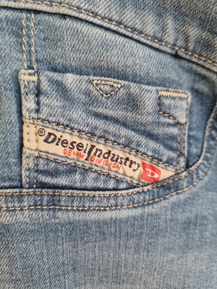 Jeans, Diesel, str. 26