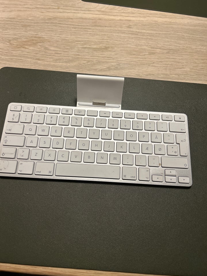 Tastatur, Apple, God
