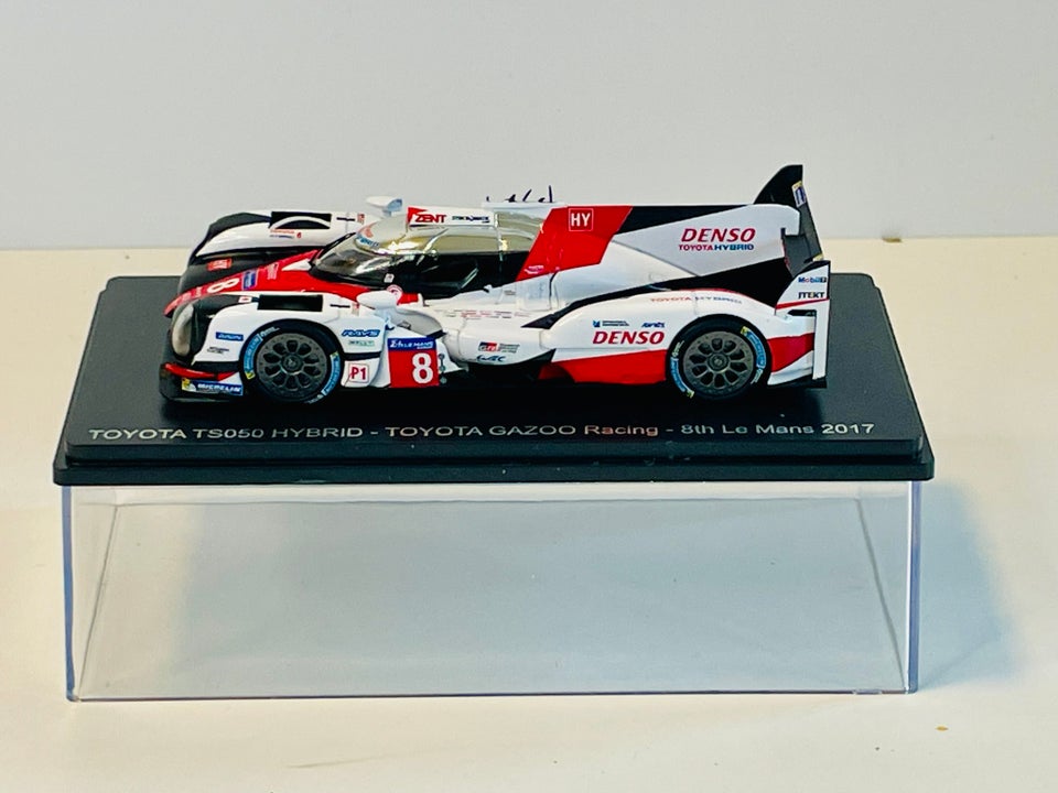 Modelbil, Spark Toyota TS050 Hybrid (Le Mans 2017), skala