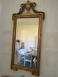 AmsterdamArts - LV mirror on the wall - Catawiki