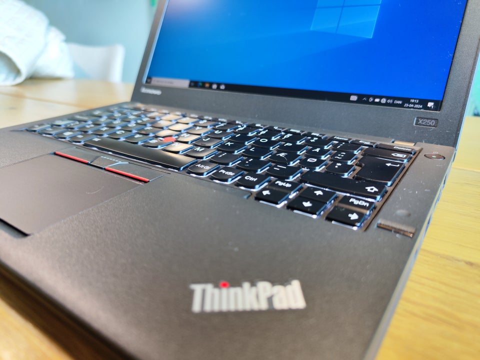 Lenovo ThinkPad X250, i5/FHD/BL/4G, I5-5200u GHz