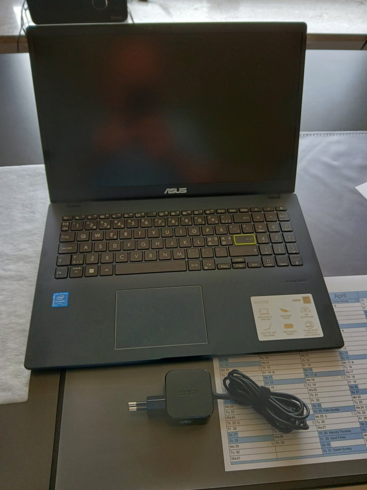 Asus ES10, 1,1 GHz, 4GB GB ram