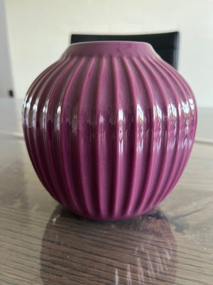 Vase, Vase, Kähler Hammershøi, Kähler Hammershøj vase, blomme/lilla, 12,5 cm 
Np 299