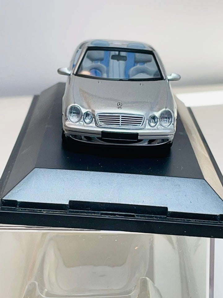 Modelbil, Minichamps Mercedes-Benz CLK Cabrio, skala 1:43