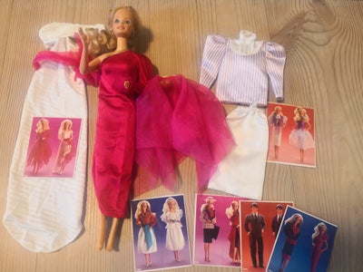 Barbie, Dukke + tøj + kort med foto, Barbie fra 80er med orginal tøj 9082, 9085, og foto af tøj 9093