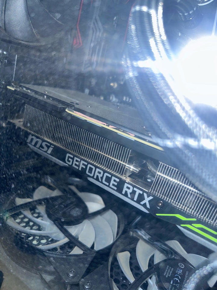 GeForce RTX 2080TI MSI, 11 GB RAM, God