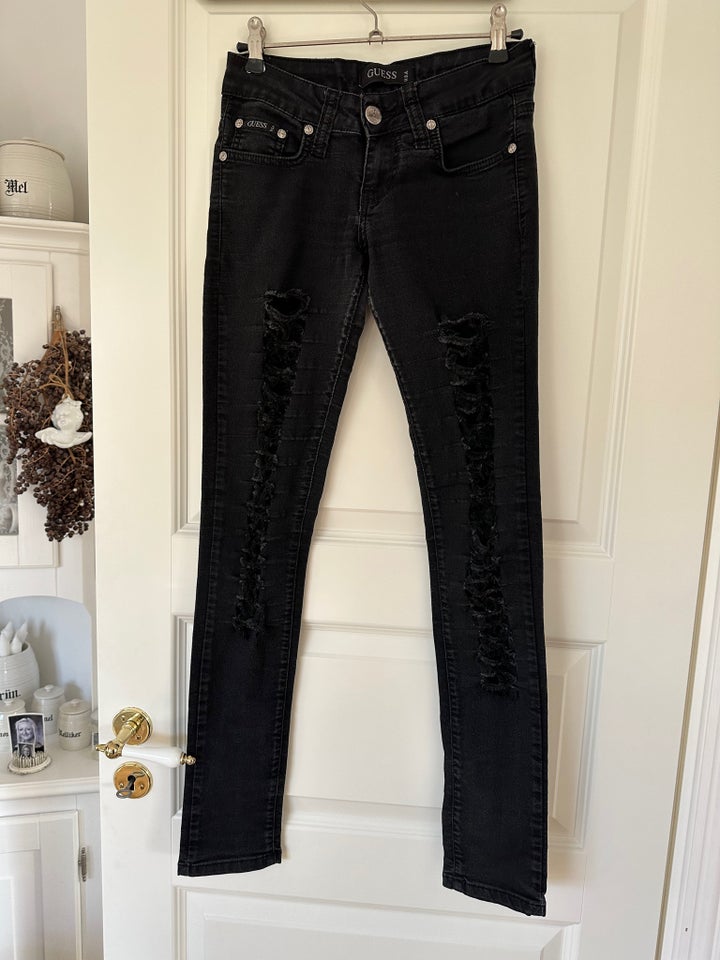 Jeans, GUESS, str. 27