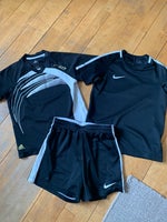 Sportstøj, Fodbold bluser og shorts, Nike og Adidas