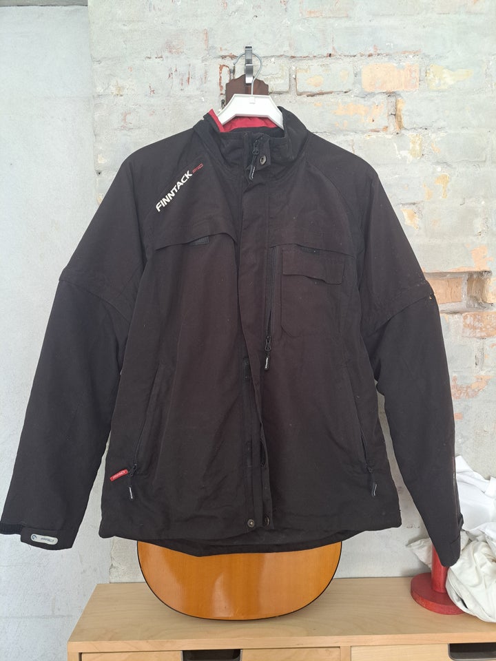 Windbreaker, str. 40, Finntack pro