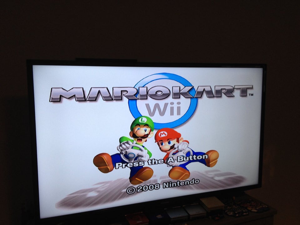Super Mario Bros, Wii Sports, Mario Kart Wii