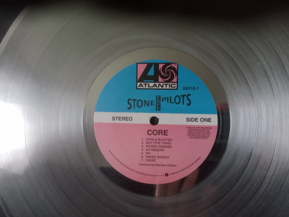 LP, Stone Temple Pilots, Core