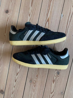 Sneakers, str. 40,5, Adidas Originals,  Sort,  Suede,  Næsten som ny, Adidas Originals Samba - black