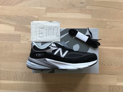 Sneakers, New balance, str. 46,5, Ny og i original kasse:
New balance 990V6
Str 46.5

Aldrig brugt f