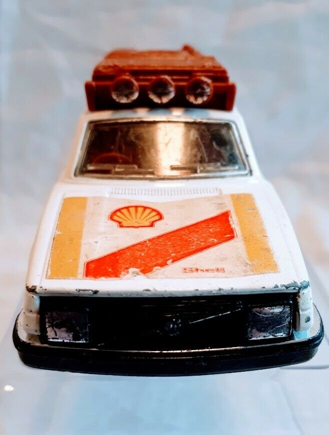 Modelbil, Lesney. Matchbox. Volvo 245 DL. Shell Rally