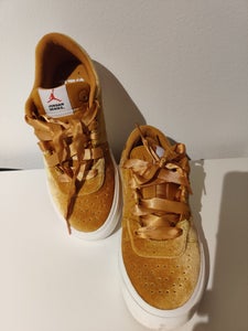Sneakers i Guld til Sko & støvler