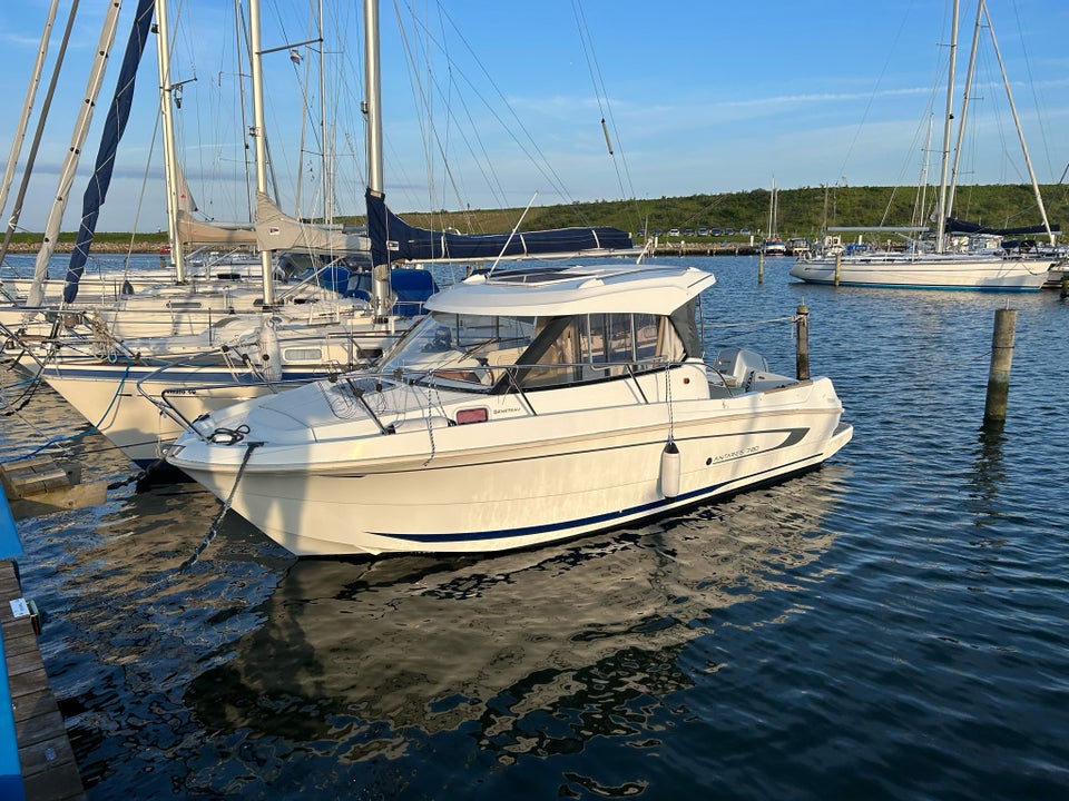 Beneteau Antares 7,8, Hardtopbåd, årg. 2014