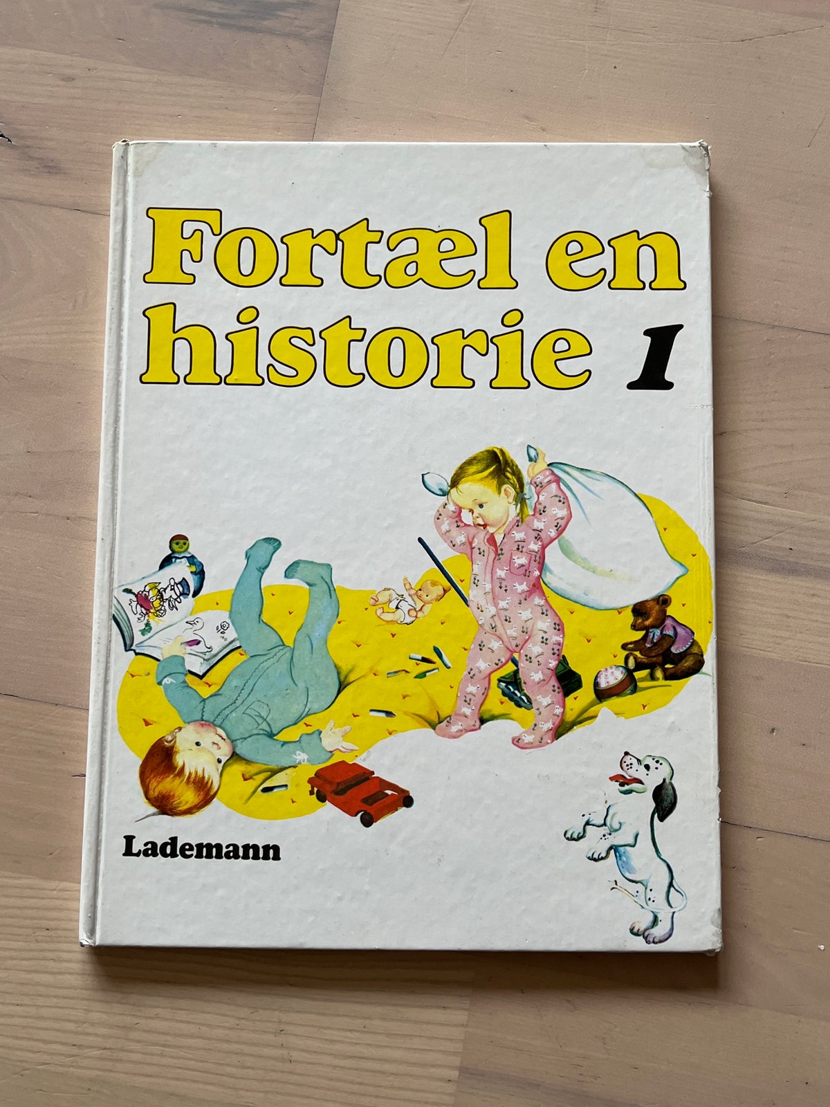 FORTÆL EN HISTORIER 1, FORSKELLIGE