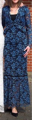 Festkjole, Ganni, str. S,  Blå,  Polyester,  Næsten som ny, Smuk kjole fra Ganni, brugt ved 2 bryllu