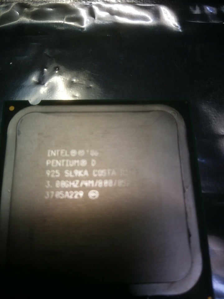 Intel, Pentium, Socket 775