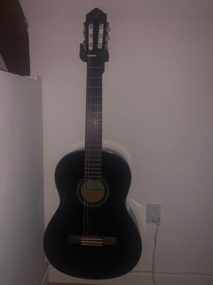 Spansk, Yamaha C40, Sort Yamaha C40 guitar. Som ny. 