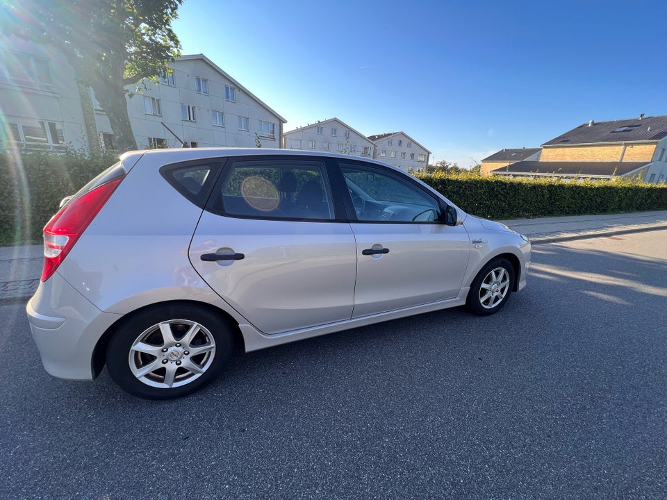 Hyundai i30, 1,6 CRDi 90 Blue Drive, Diesel