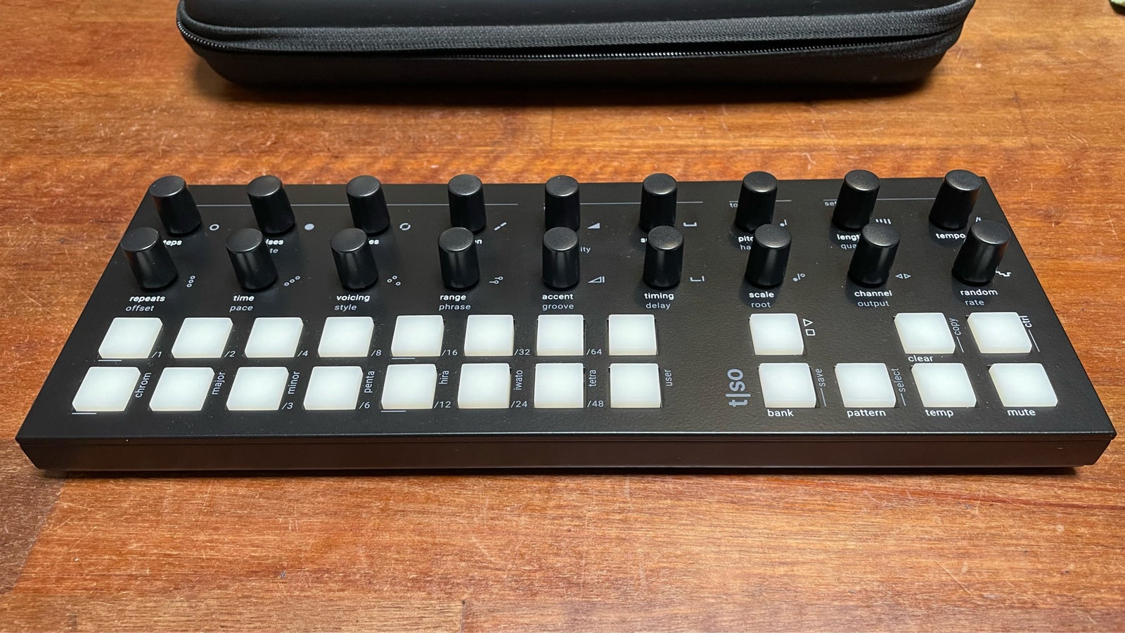 Midi keyboard, Torso T-1