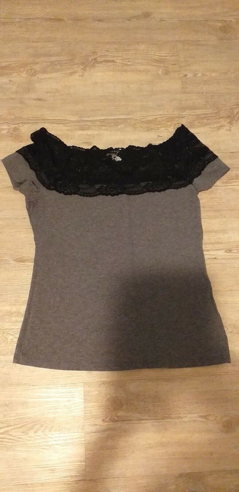 T-shirt, H&M, str. 42