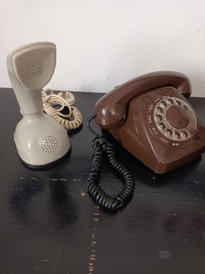 Telefon, 2.stk gamle telefoner fra ca 70erne. Ingen funktion, kun dekoration. Stand se billederne. S