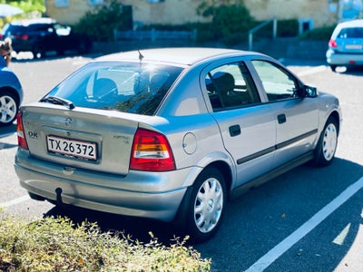 Opel Astra, 1,6 16V Elegance, Benzin, 2000, km 154000, grå, træk, ABS, airbag, 5-dørs, centrallås, s