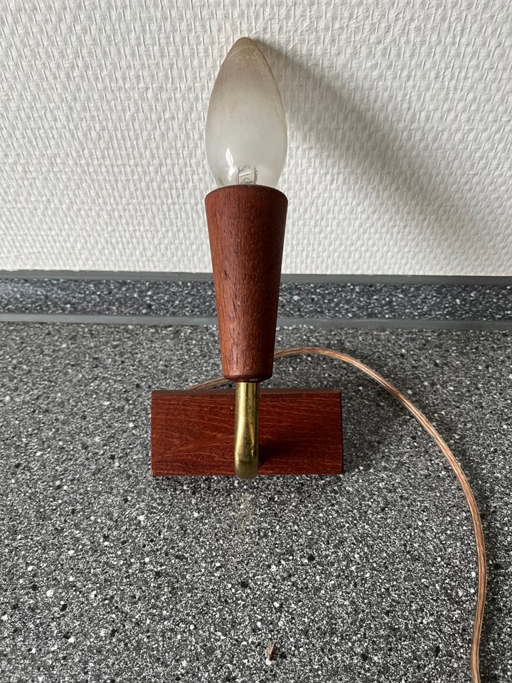 Væg lampe , Ukendt