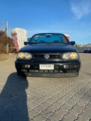 VW Golf III, 1,8 Cabriolet Bon Jovi, Benzin, 1996, km 225000, sort, ABS, airbag, 2-dørs, centrallås,