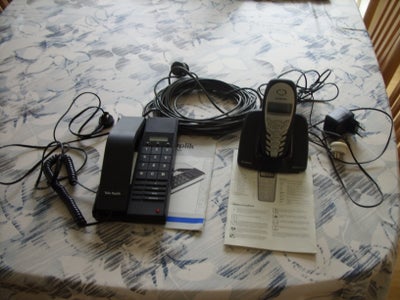 Telefon,  Siemens Giga Set, AS 140, Rimelig, En fastnet telefon som kan bruges trådløs
10 meter forl