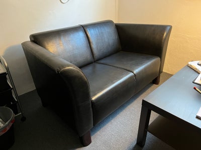Sofa, læder, 2 pers., 146 cm bred, god stand, læder på slidflader
