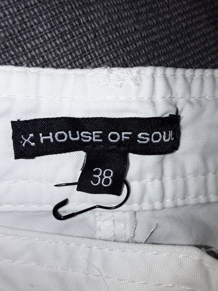 Shorts, HOUSE OF SOUL, str. 38