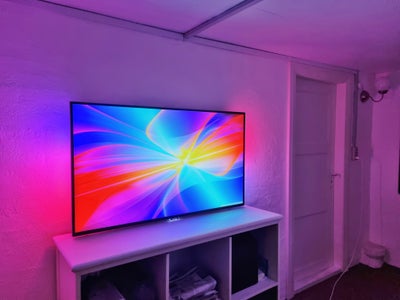 Philips, 4K Android Smart TV, 49", Lækkert smart tv med Ambilight baggrunds belysning.

Der er også: