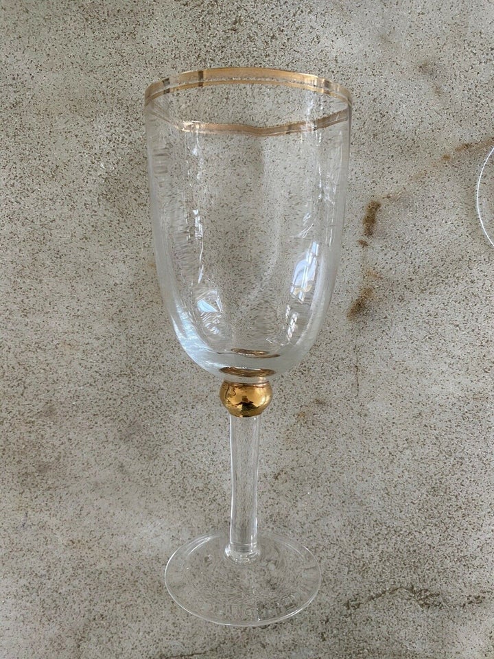 Glas, Vin glas
