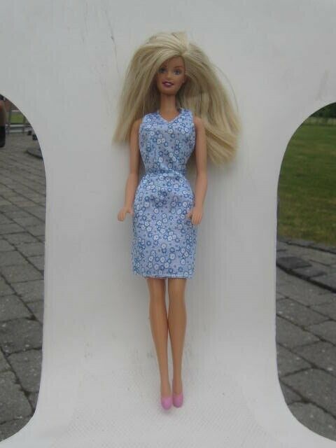Barbie, Barbie dukke