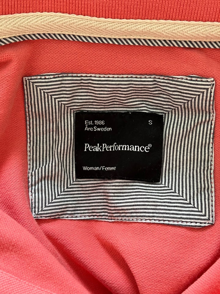 T-shirt, Peak Performance, str. 36