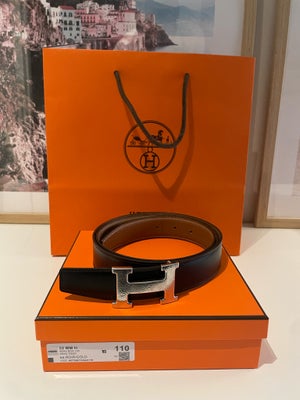 Bælte, Hermes, str. 110,  Sort/Brun,  Læder ,  Næsten som ny, Næsten helt nyt hermes bælte sælges 

