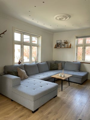 U-sofa, Stor lækker flyder sofa 
Trænger til en rens 
Fra hundehjem, så hundehår følger med.

342 cm