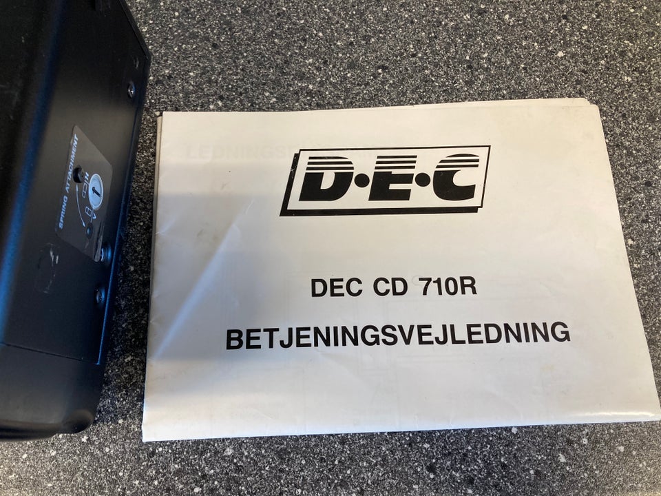 Elektriske Dele, CD Changer, andet bilmærke DEC CD 710R