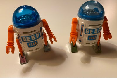 Legetøj, Playmobil 1980, To ret sjældne robotter fra Playmobil, produceret i 1980. 
God stand, se bi